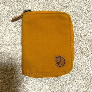 Brand new Fjallraven zip wallet